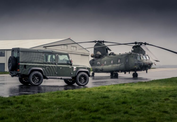 Land Rover Defender Chinook