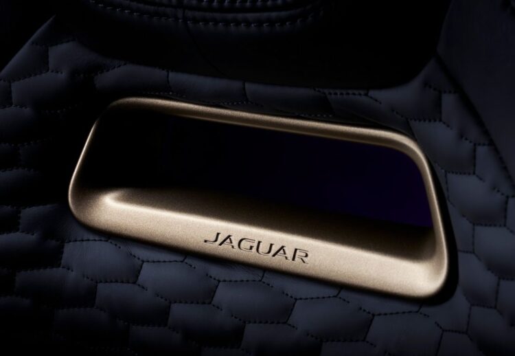 Jaguar F-Pace SVR Edition 1988