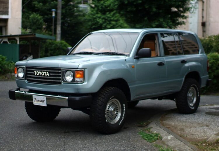 Toyota Land Cruiser restomod Flex Ventures