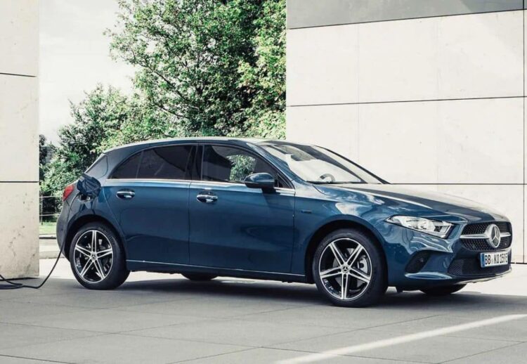 Mercedes-Benz le dirá adiós al Clase A y Clase B en 2025