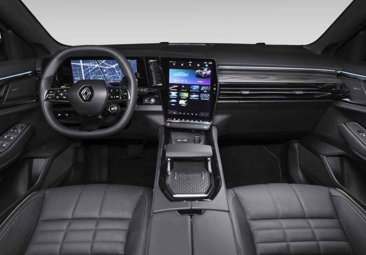 Renault Austral E-Tech híbrido interior
