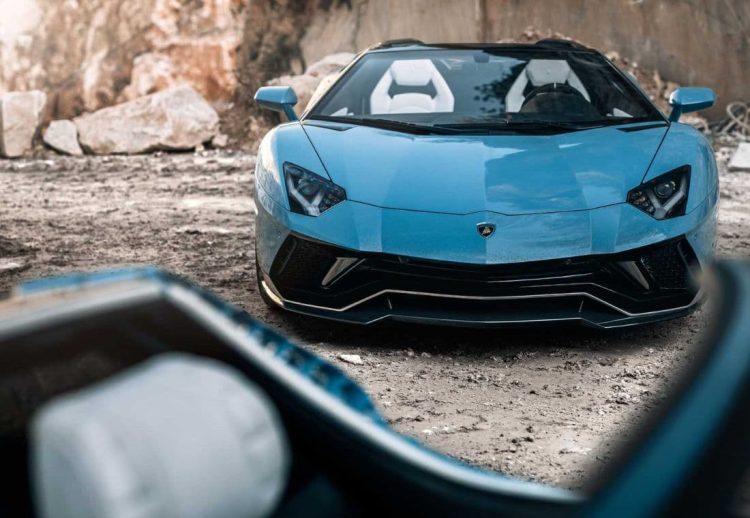 el último Lamborghini Aventador