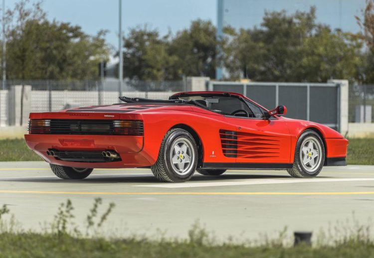 Ferrari Testarossa descapotable