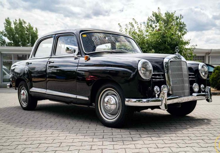 Mercedes-Benz 180 D Pontón