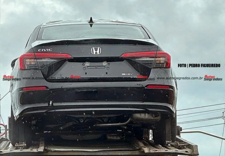 Honda Civic híbrido 2024