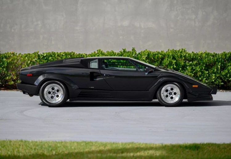 Lamborghini Countach 1990 25th Anniversary Edition