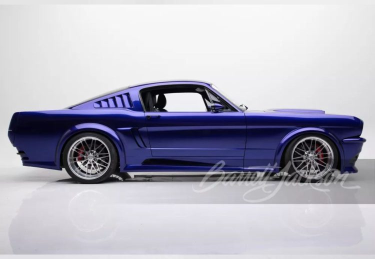 Ford Mustang 1965 restomod
