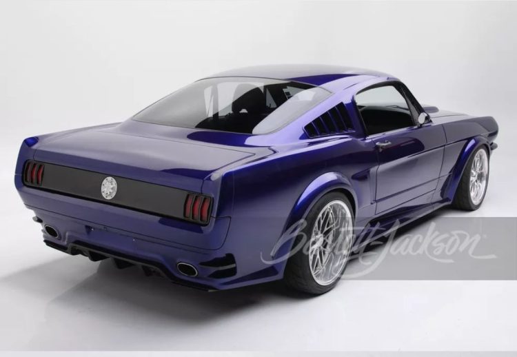 Ford Mustang 1965 restomod
