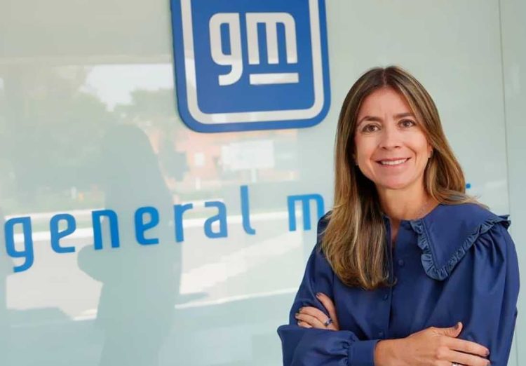 Juliana López Iza, Directora Comercial de GM para Colombia.