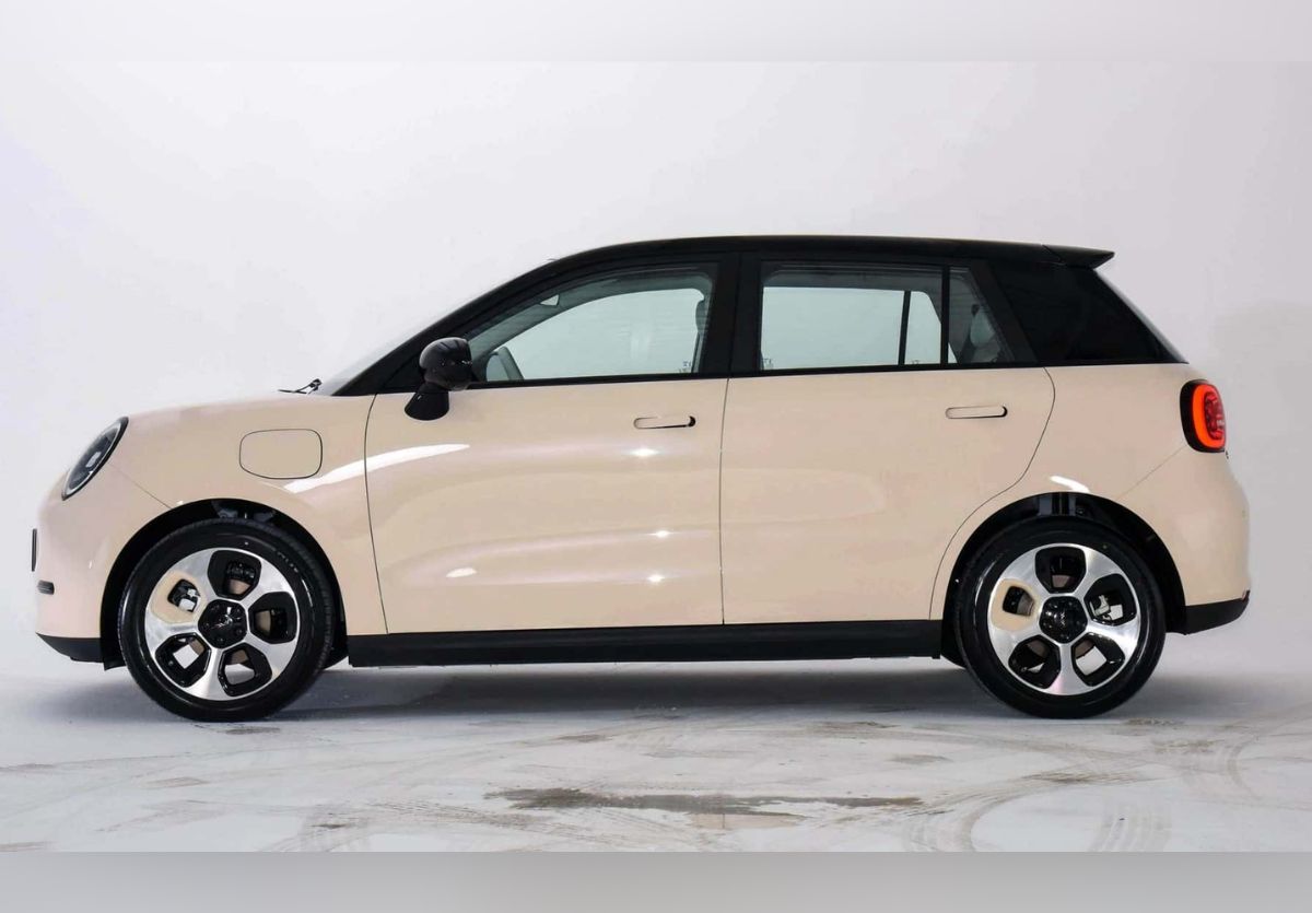 JAC inició ventas de su nuevo carro eléctrico asequible, Yiwei 3