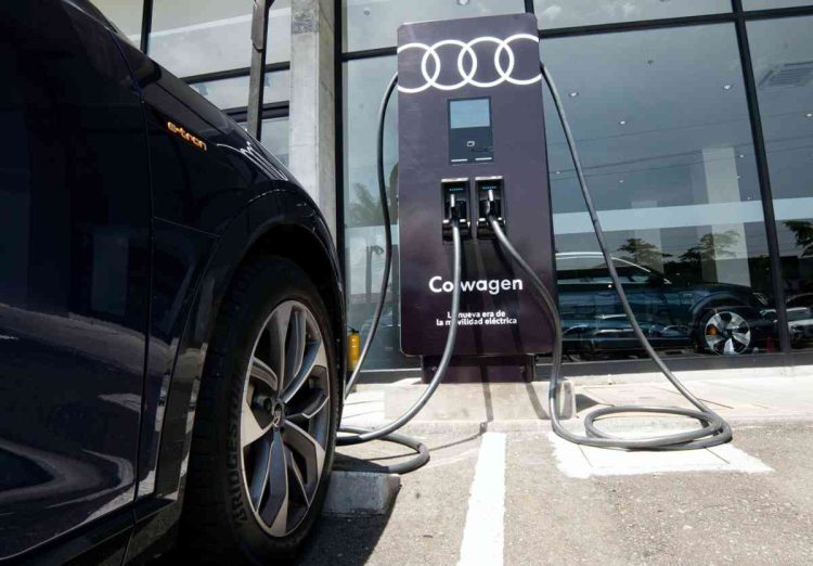 Cargadores ultra rápidos para carros eléctricos Colombia Audi Colwagen Medellín