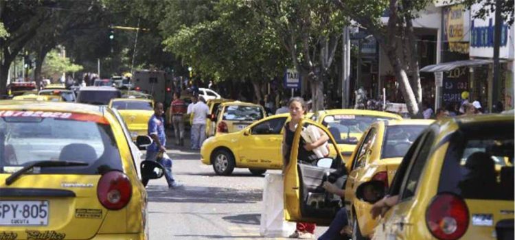 Suben tarifas de carreras de taxis en Colombia