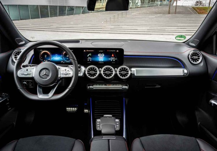 Mercedes-Benz EQB camioneta eléctrica 7 puestos