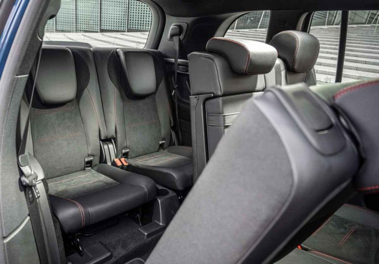 Mercedes-Benz EQB camioneta eléctrica 7 puestos