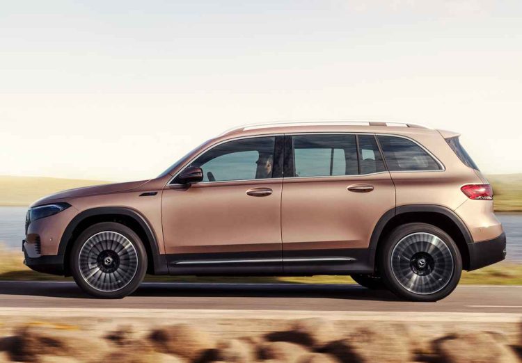 Mercedes-Benz EQB camioneta eléctrica 7 puestos