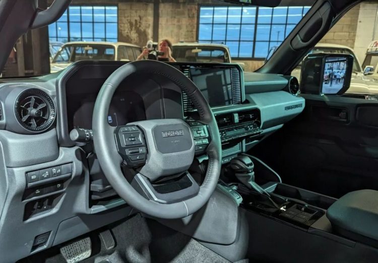 Toyota Land Cruiser Prado 2024