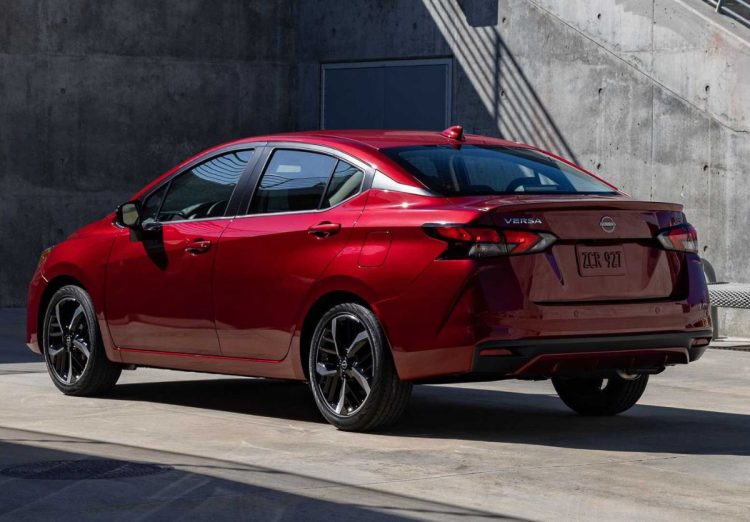 Nissan Versa