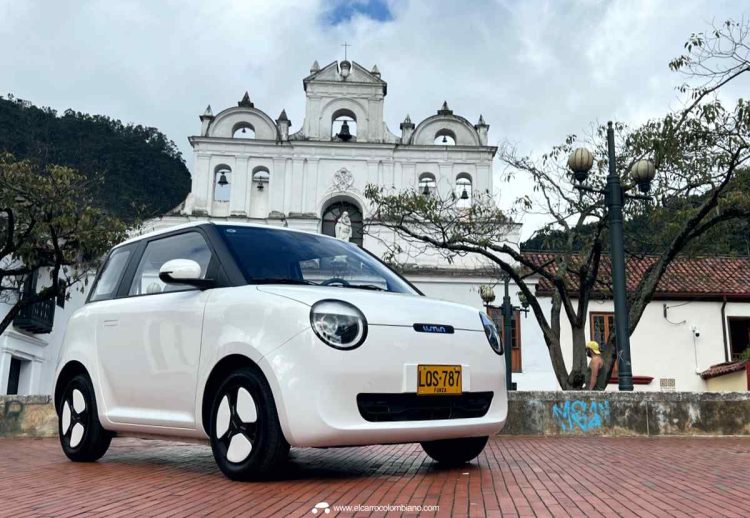 Changan Lumin carro eléctrico más barato en Colombia