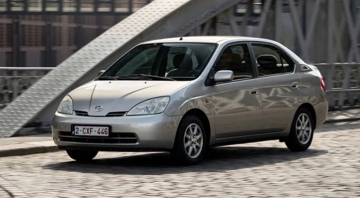 toyota utilizara en sus futuros autos electricos componentes del Prius de primera generacion