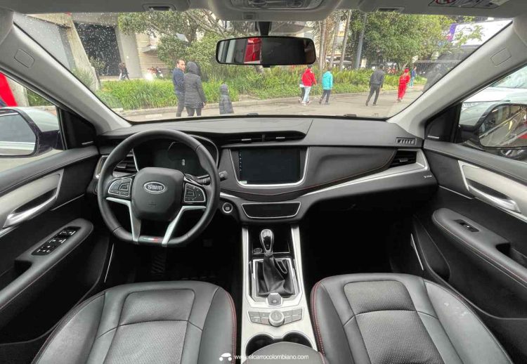 SWM G01F Colombia camioneta barata