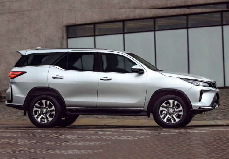 Toyota SW4 Fortuner 2024