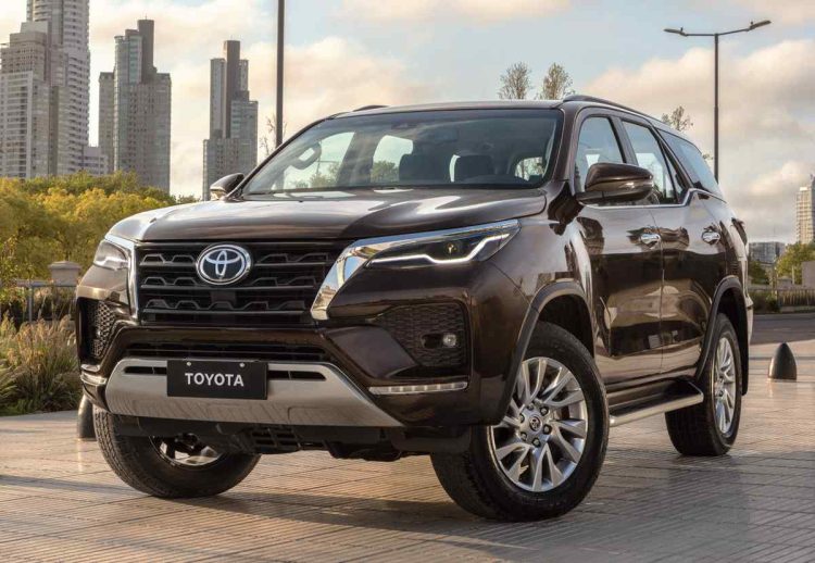 Toyota SW4 Fortuner 2023 Colombia