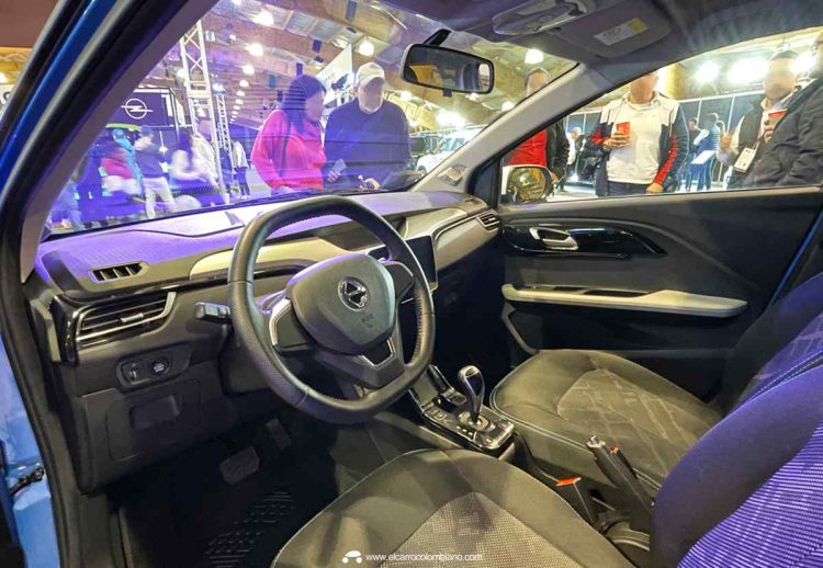 JMEV EV3 carro eléctrico barato Colombia