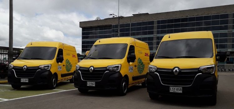 DHL Express suma 11 Renault Master E-Tech 100% eléctricas a su flota en Colombia