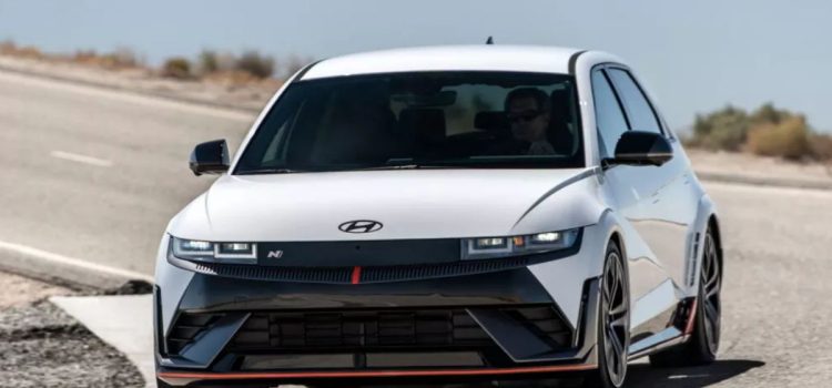 Hyundai planea un auto de rendimiento eléctrico más pequeño y económico