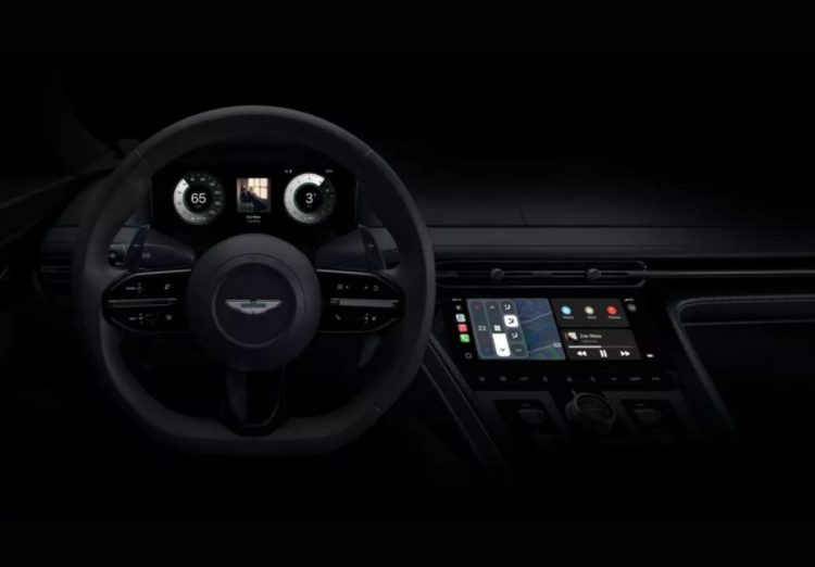 nuevo Apple CarPlay en aston martin y porsche