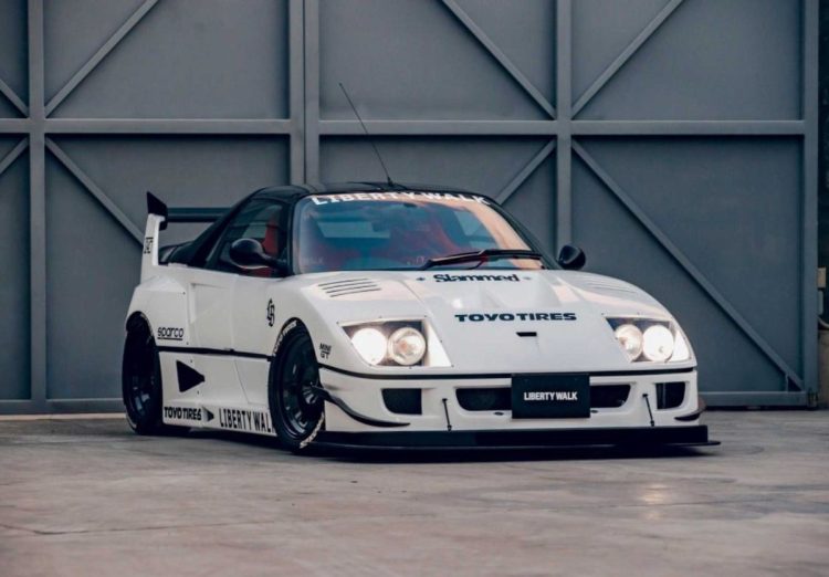 Ferrari F40 por liberty walk