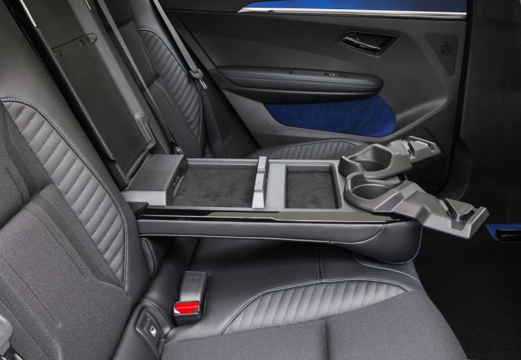 Renault Scénic E-Tech eléctrico precio Europa Colombia