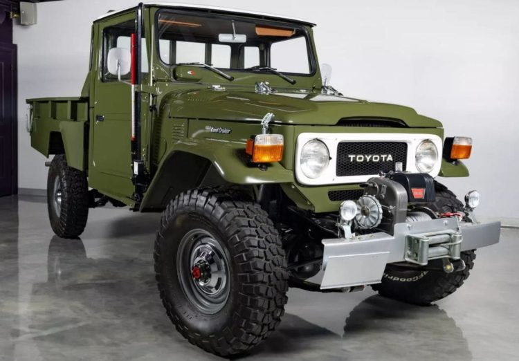 Toyota FJ45 Land Cruiser de 1983