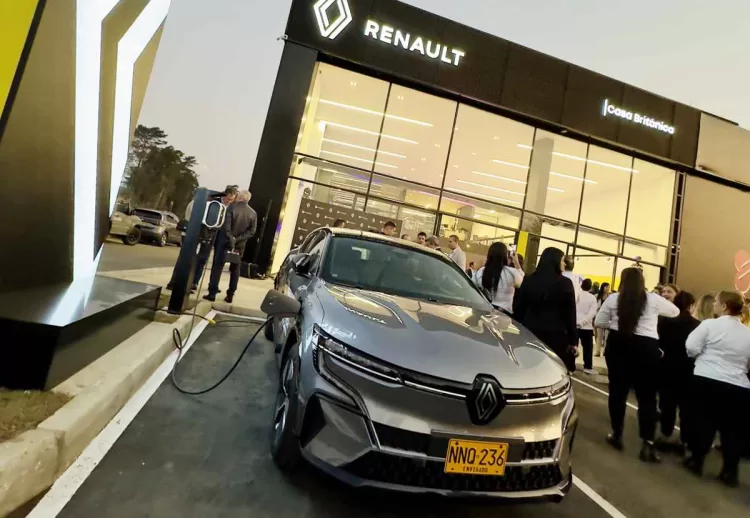 Renault Mégane E-Tech, concesionario Renault Casa Británica Llanogrande