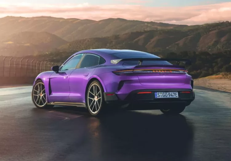 Porsche Taycan Turbo GT 2025