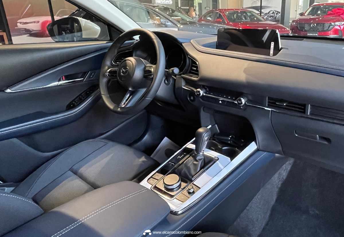 Mazda CX-30 Touring Híbrida Colombia