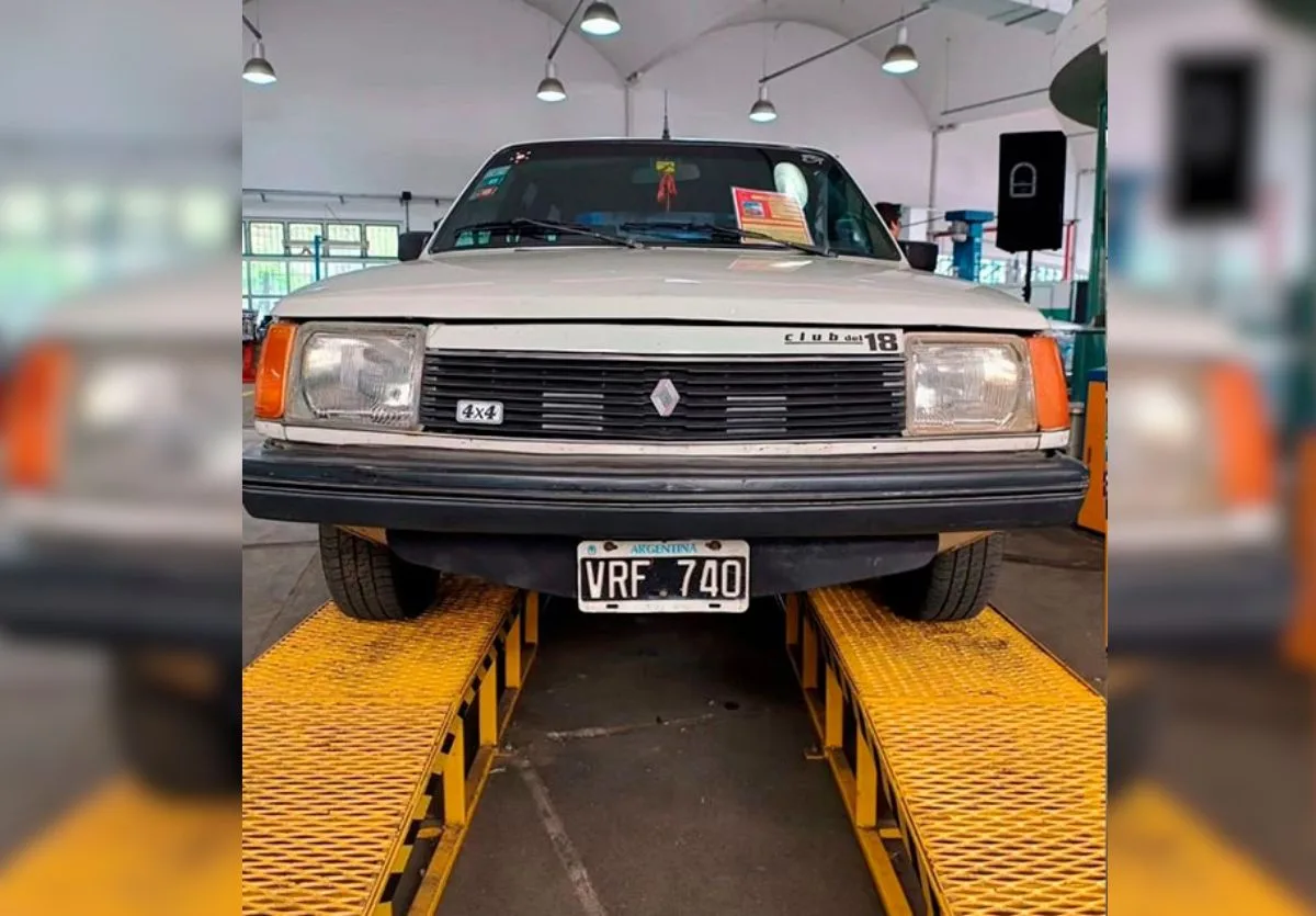 Renault 18