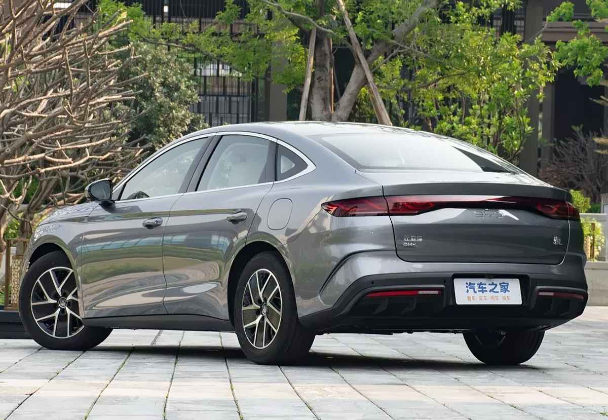 BYD Qin L DM-i híbrido enchufable