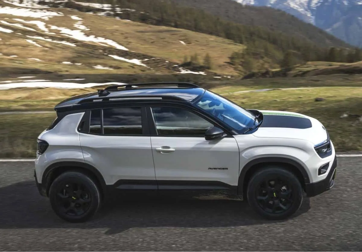 Jeep Avenger 4xe con tracción total