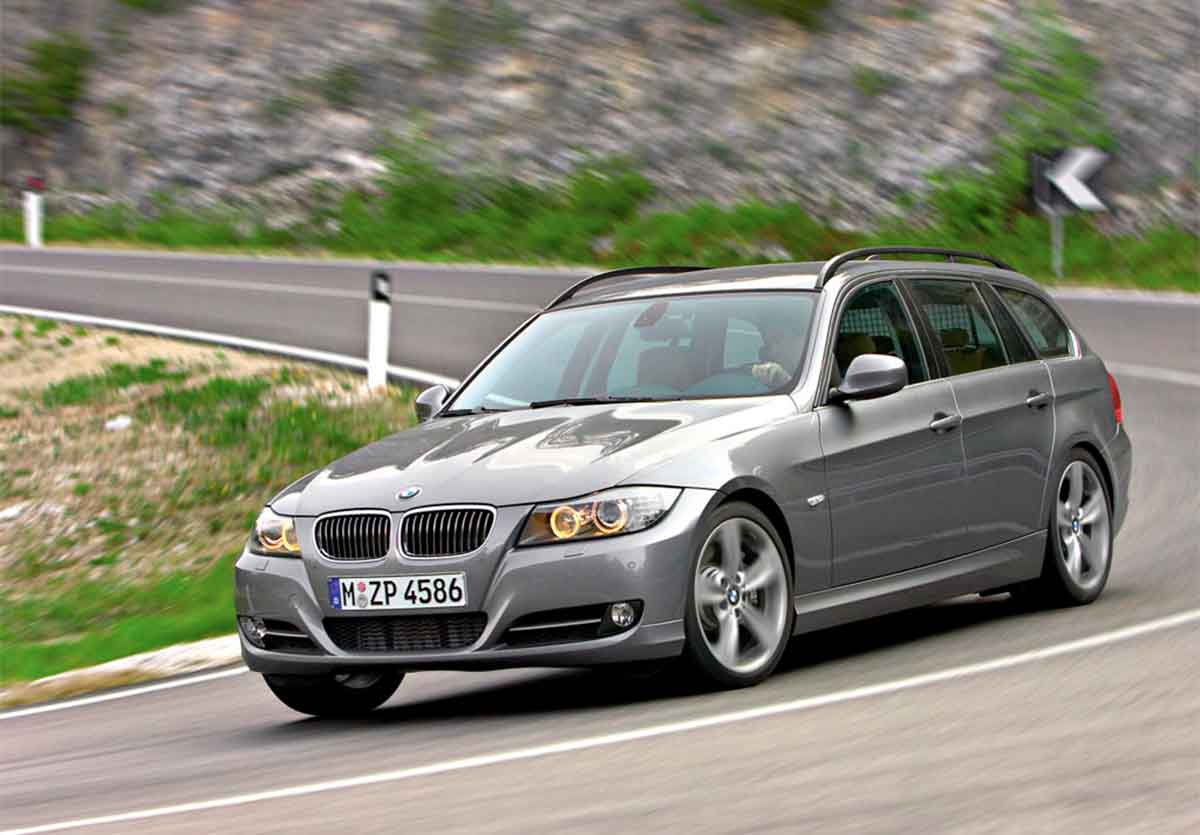BMW retira vehículos