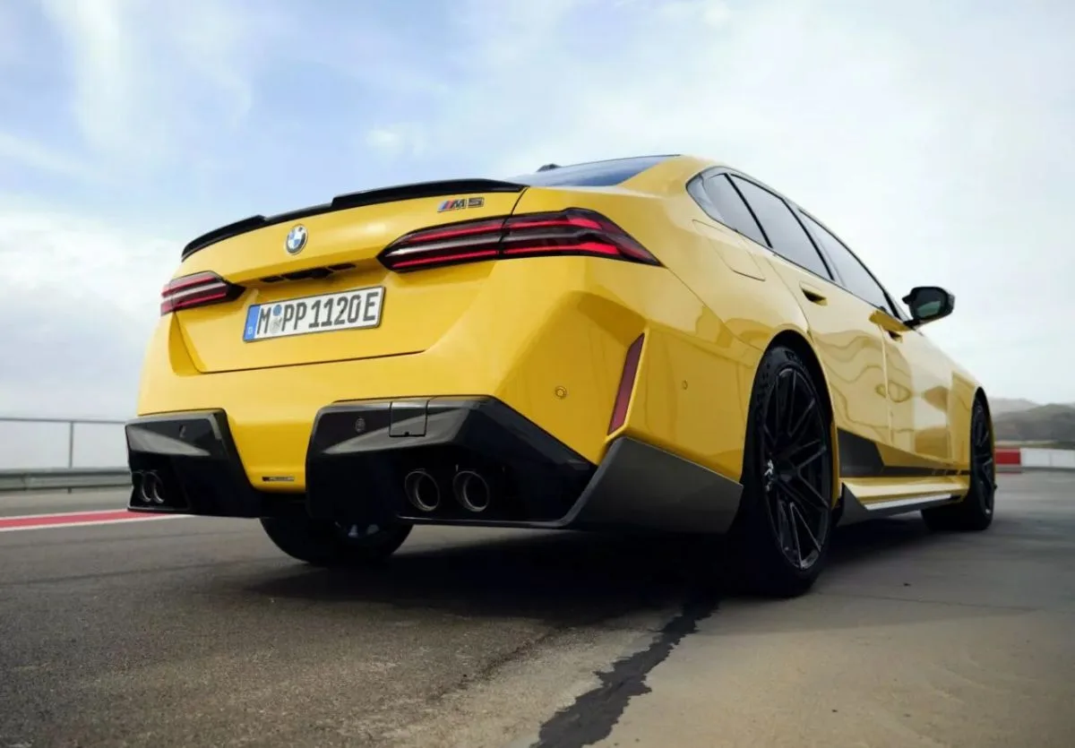 BMW M5 M Performance