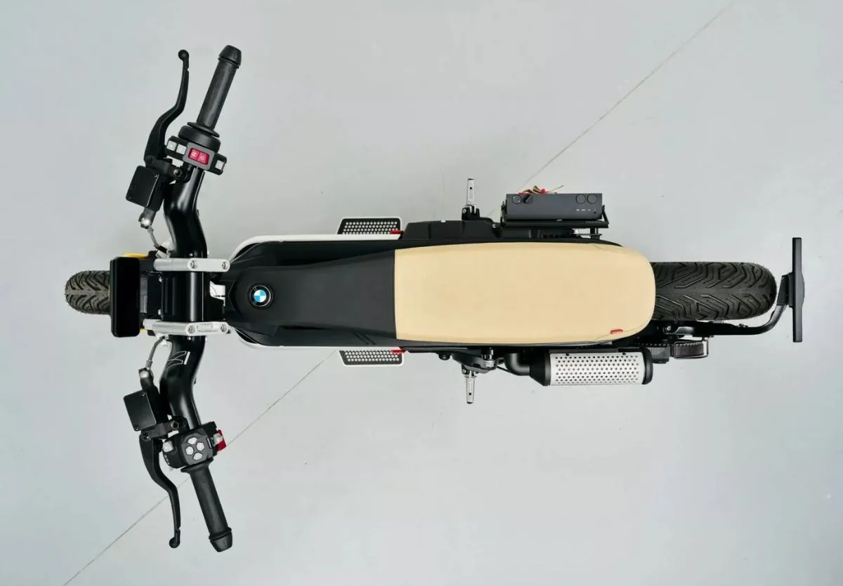 BMW CE 02 x Vagabund