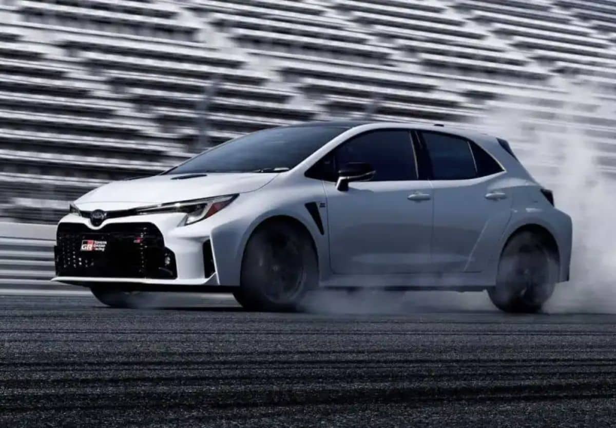 toyota motor turbo 2.0 litroscon casi 600 hp