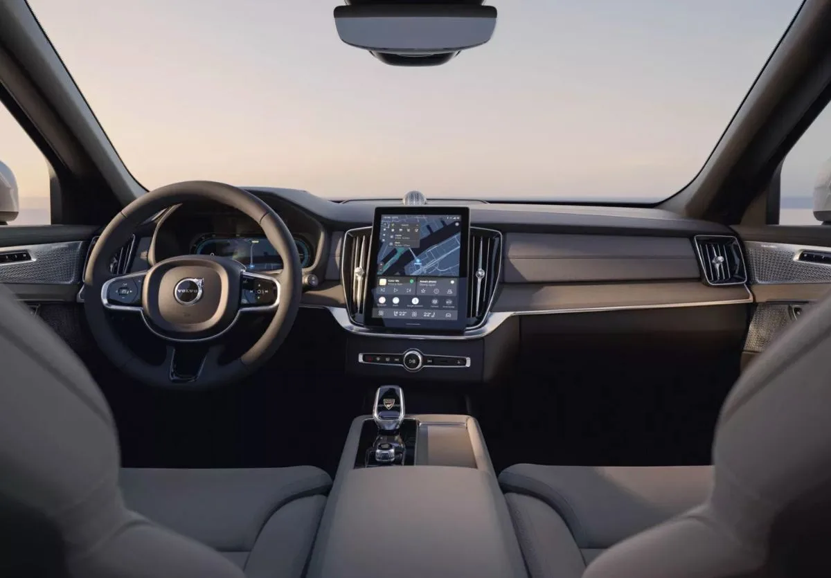 Volvo XC90 2025