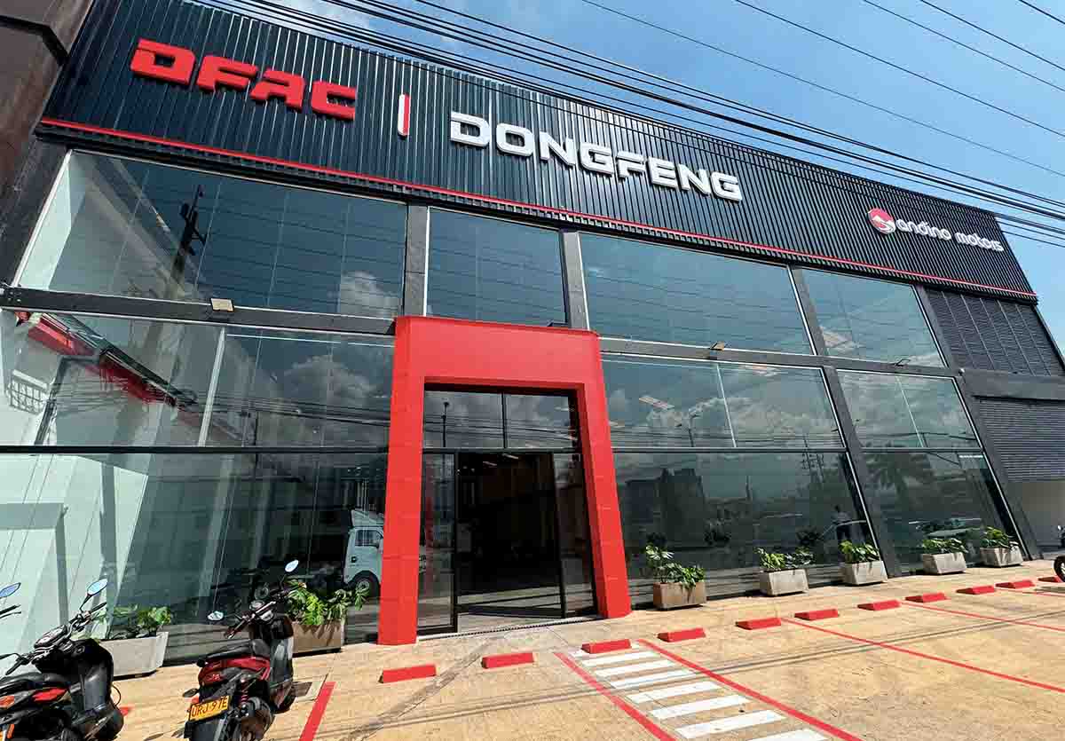 DFAC Dongfeng vitrina Itagüi