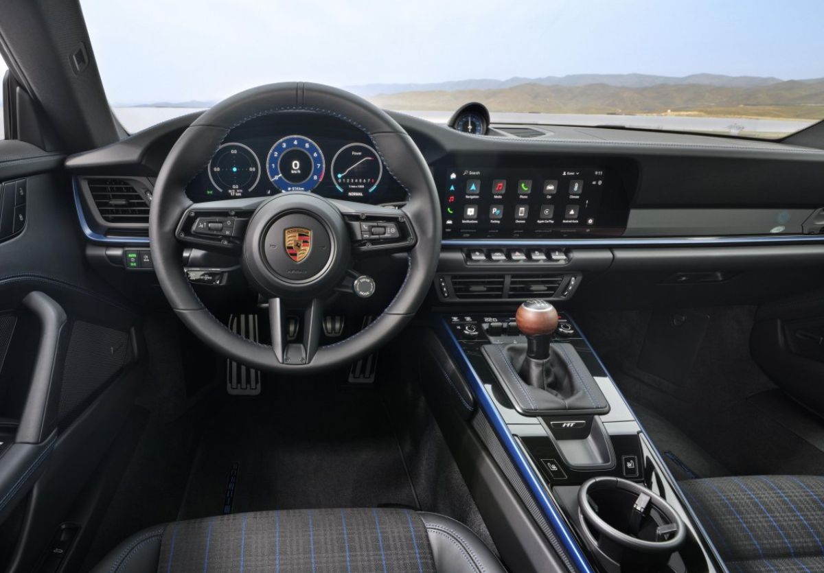 Porsche 911 Carrera T 2025