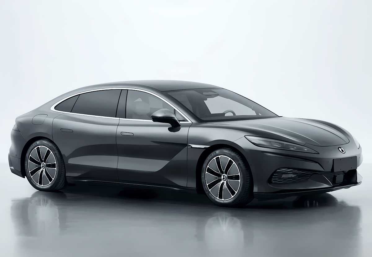 BYD Denza Z9 Sedán