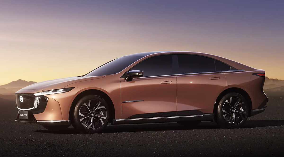 Mazda EZ-6 sedán eléctrico alta gama