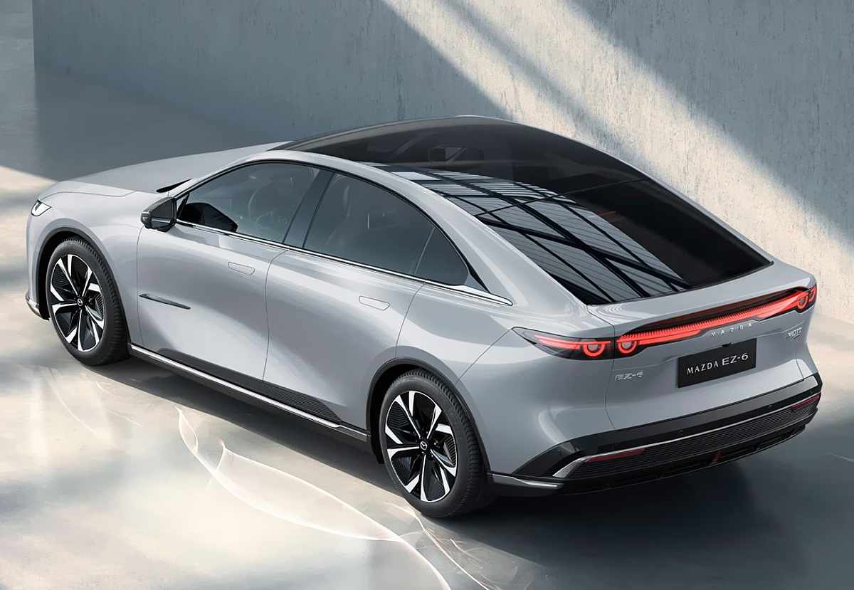 Mazda EZ-6 sedán eléctrico alta gama