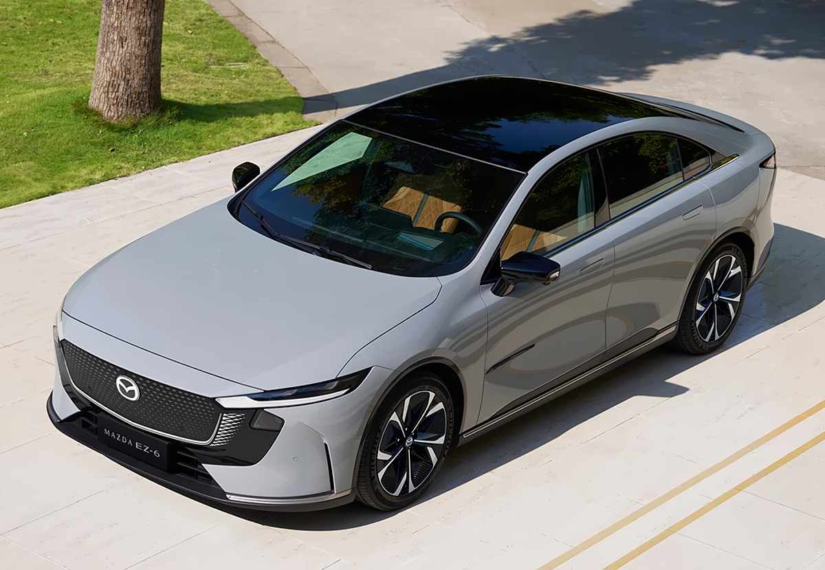 Mazda EZ-6 sedán eléctrico alta gama